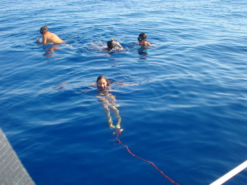Les jeux des enfants en baignades en Corse et Sardaigne