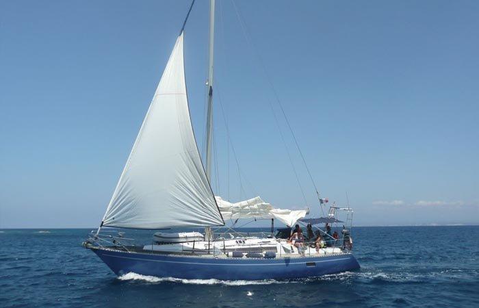 Monohull corsica